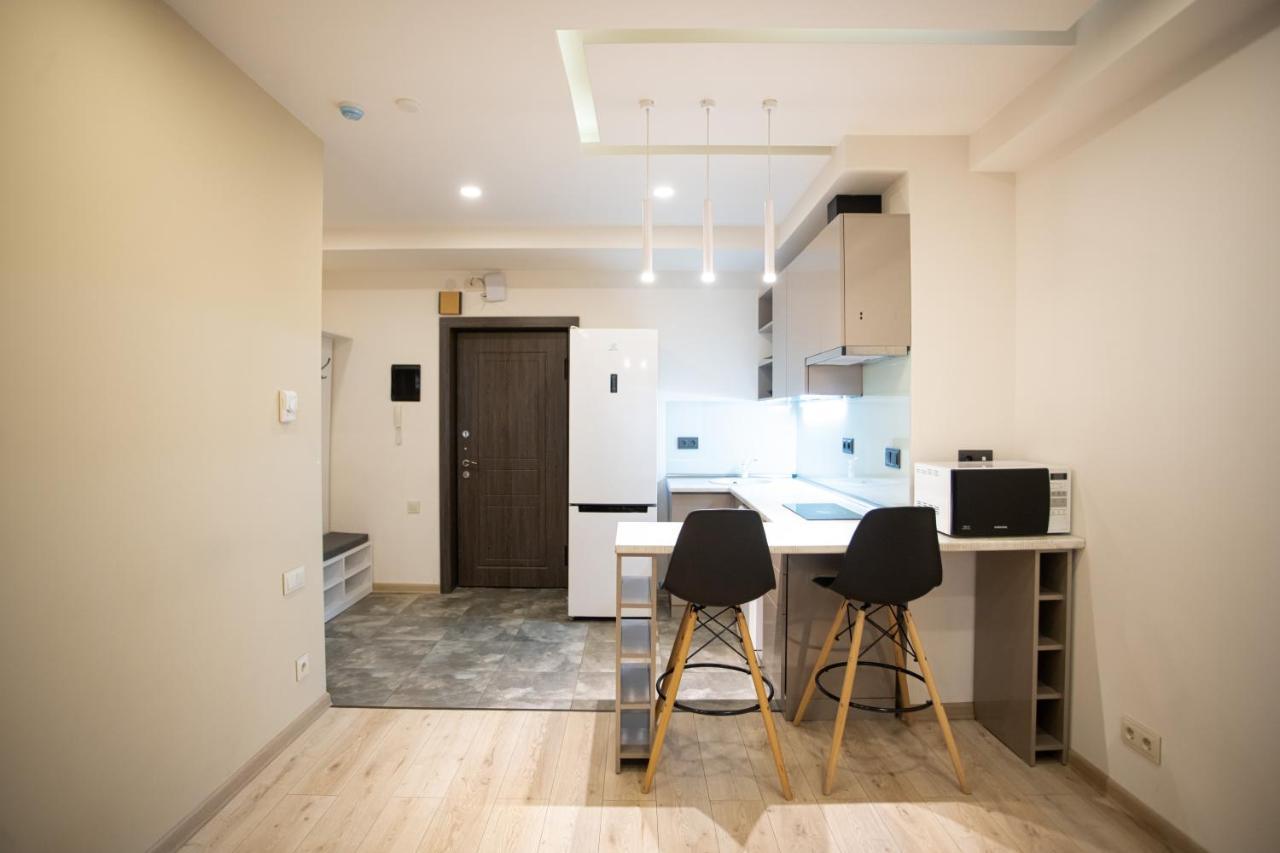 Fantastic Apartments Near Republic Square, Perfect Location, Mystreet Company Erywań Zewnętrze zdjęcie