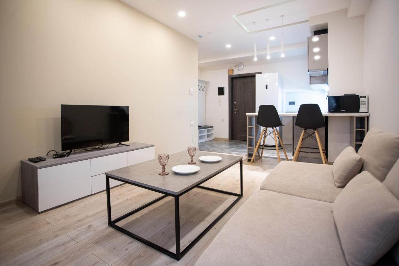 Fantastic Apartments Near Republic Square, Perfect Location, Mystreet Company Erywań Zewnętrze zdjęcie