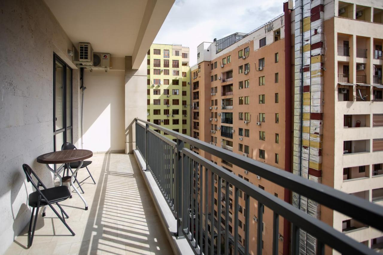 Fantastic Apartments Near Republic Square, Perfect Location, Mystreet Company Erywań Zewnętrze zdjęcie