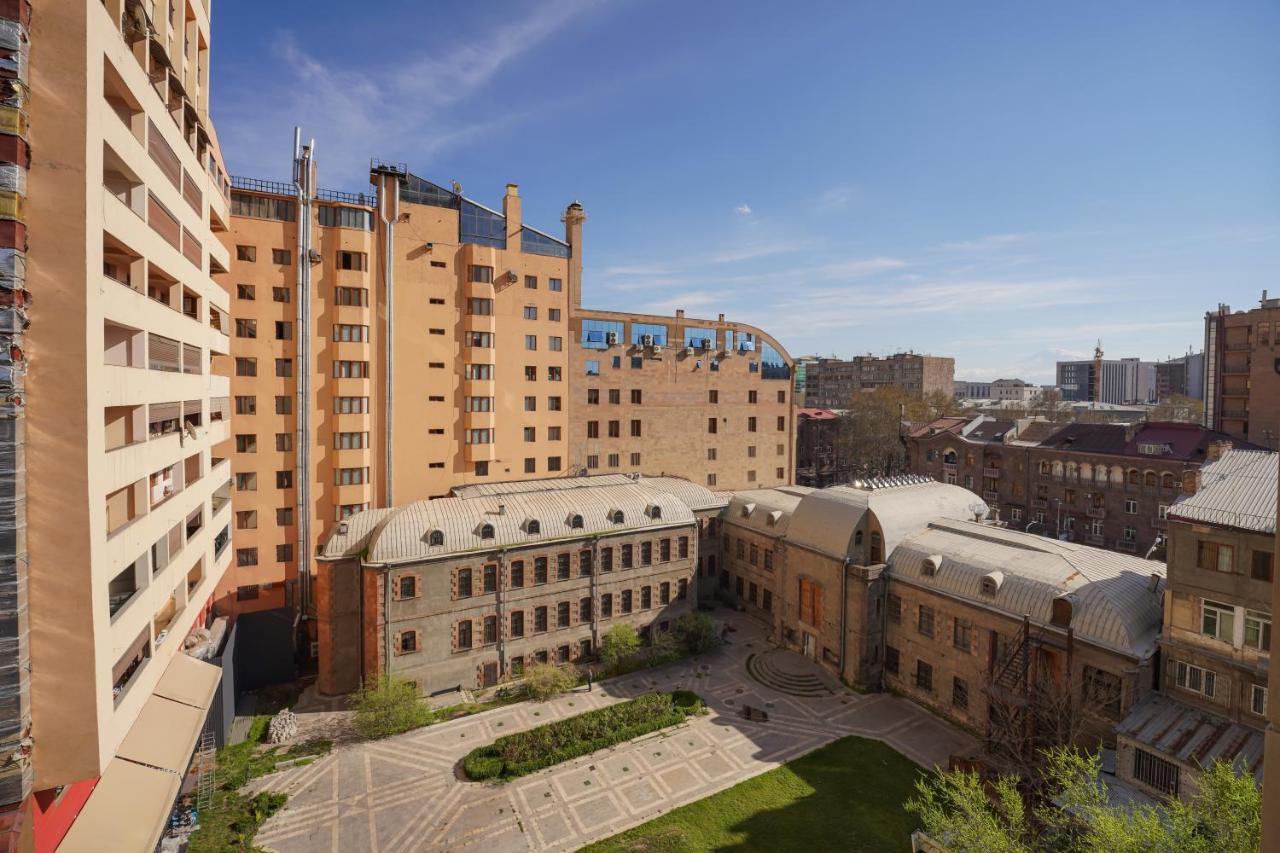 Fantastic Apartments Near Republic Square, Perfect Location, Mystreet Company Erywań Zewnętrze zdjęcie
