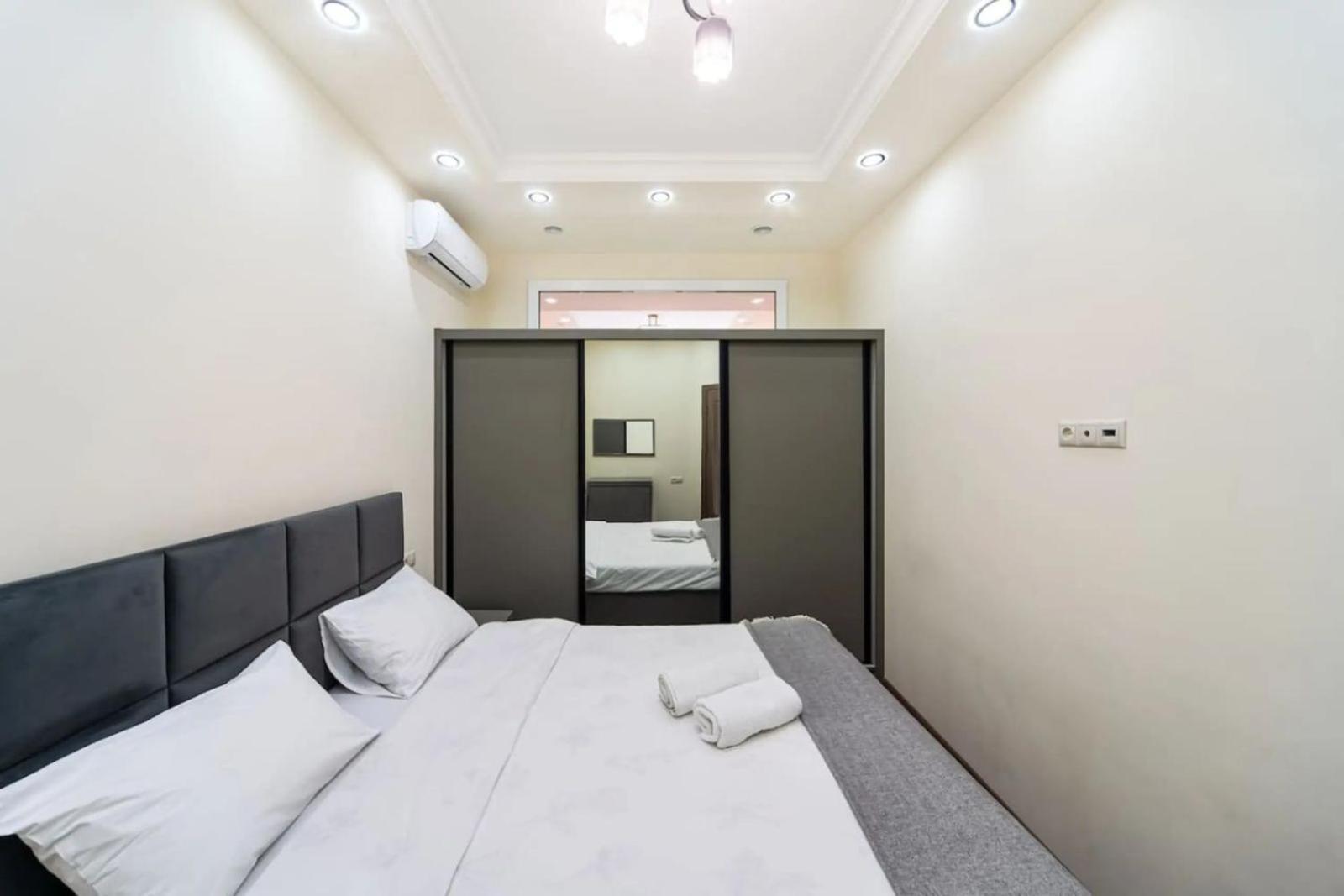 Fantastic Apartments Near Republic Square, Perfect Location, Mystreet Company Erywań Zewnętrze zdjęcie
