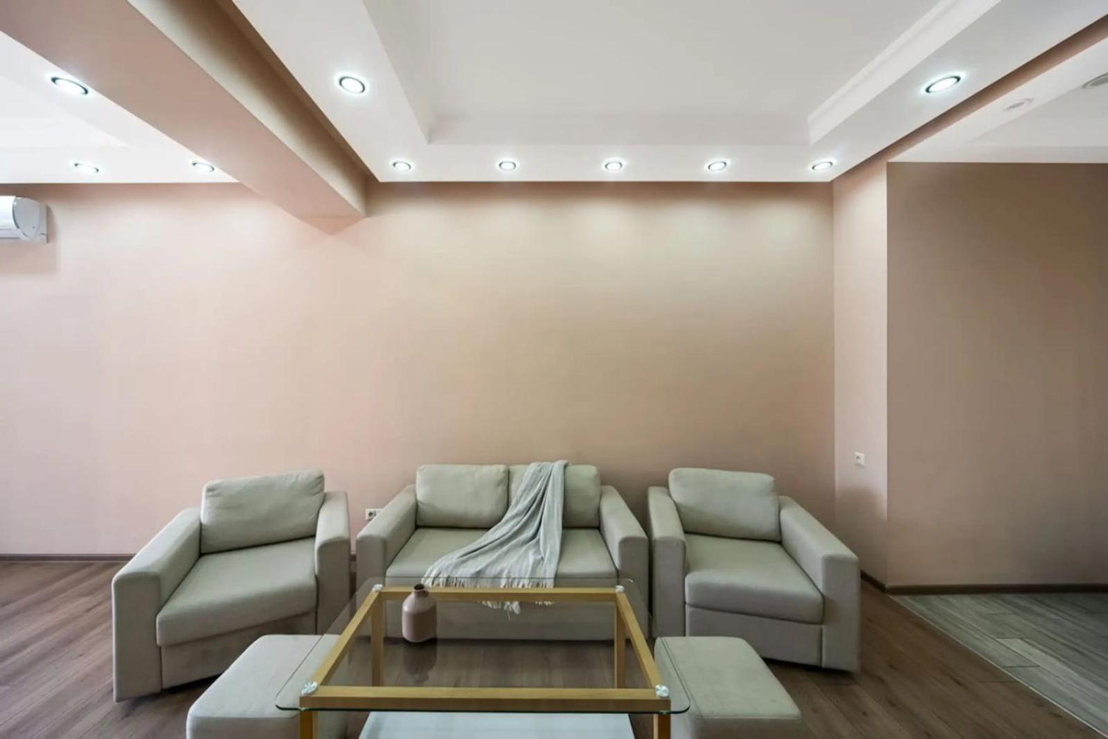 Fantastic Apartments Near Republic Square, Perfect Location, Mystreet Company Erywań Zewnętrze zdjęcie